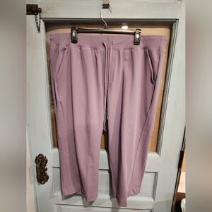 Lane Bryant LIVI 22/24 Pull-on Capri Trousers